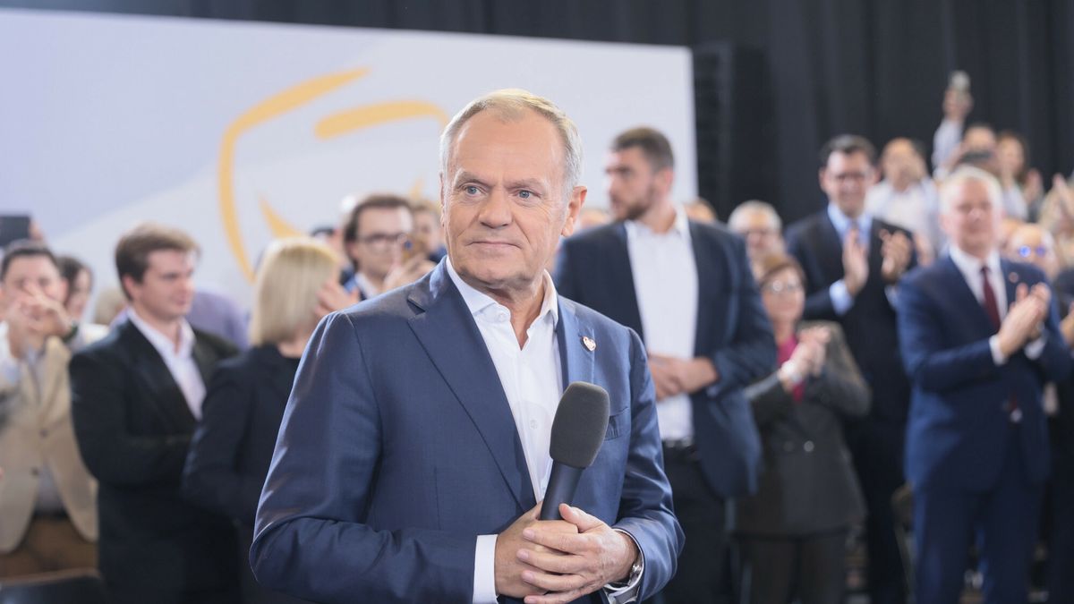 Donald Tusk ostro o sytuacji w PZU