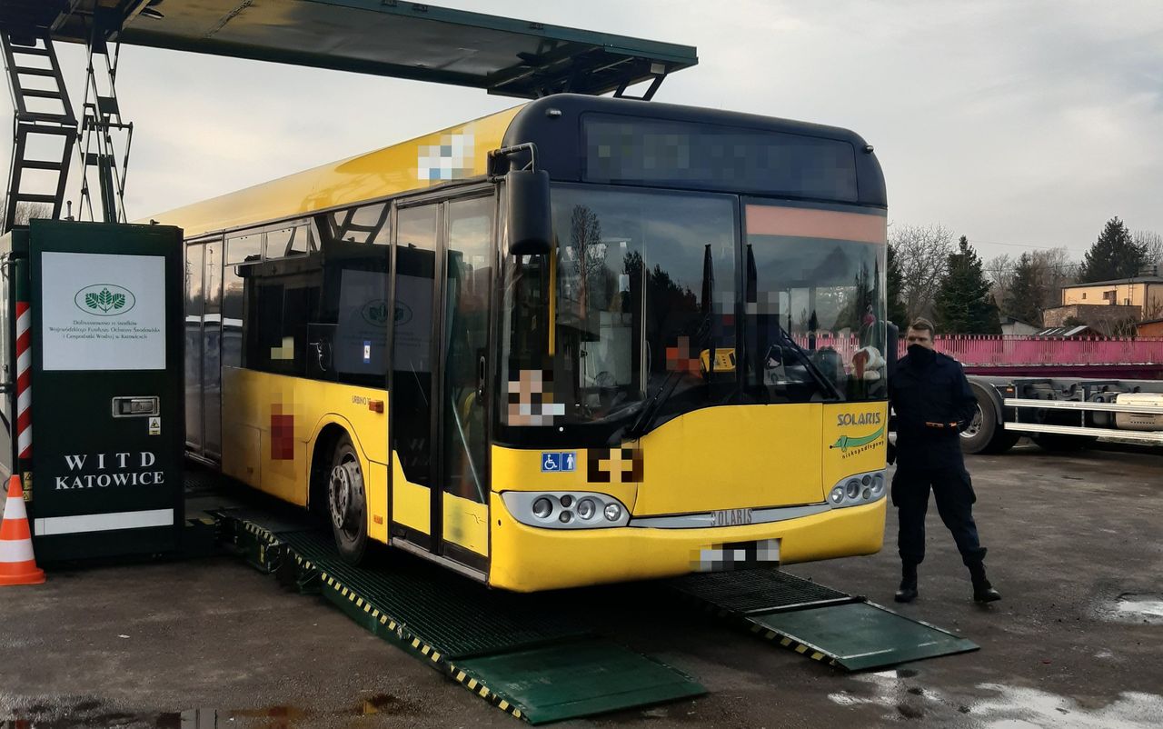 17 z 32 autobusów miało poważne usterki.