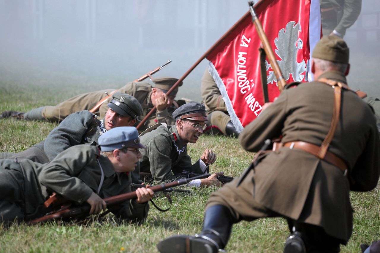 Obchodzimy 100 rocznicę Bitwy Warszawskiej. Profesor Grzegorz Łukomski bada ją od lat