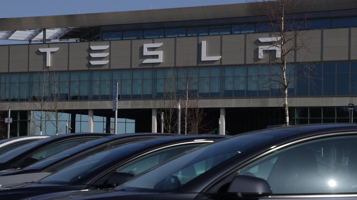 GRUENHEIDE, GERMANY - MARCH 07: Tesla electric cars stand outside the Tesla Gigafactory on March 07, 2024 near Gruenheide, Germany. Tesla has announced that it is suspending production at the Gruenheide factory until the end of next week due to the recent sabotage of an electricity pylon that is connected to the plant. A leftist activists association called the "Vulkan Group" ("Vulkangruppe") has claimed responsibility for the sabotage. (Photo by Sean Gallup/Getty Images)