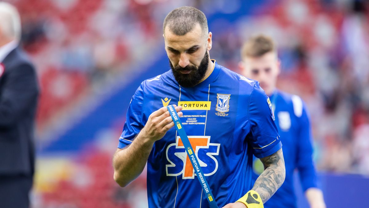 WARSAW, POLAND - 2022/05/02: Mikael Ishak of Lech seen during the ceremony after Fortuna Polish Cup final match between Lech Poznan and Rakow Czestochowa at PGE National Stadium. Final score; Lech Poznan 1:3 Rakow Czestochowa. (Photo by Mikolaj Barbanell/SOPA Images/LightRocket via Getty Images)
