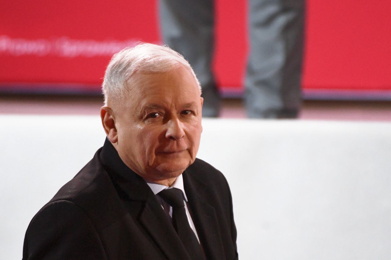 Kaczyński czy Morawiecki? Miażdżąca przewaga w sondażu