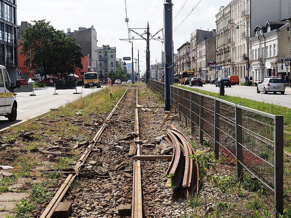 Na skrzyżowaniu Zachodniej i Ogrodowej prace idą pełną parą, mimo to szybko tramwaje tu nie wrócą