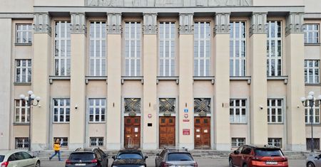 Były pracownik sądu wykorzystał miejsce pracy. Wyłudził 3,1 mln zł