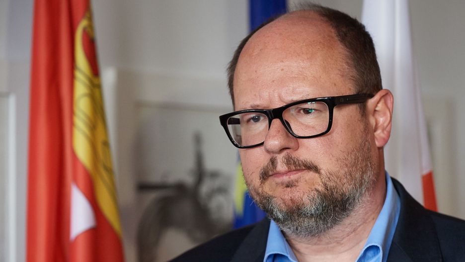 Ostrów Wielkopolski. Zniszczono tablicę upamiętniającą Pawła Adamowicza