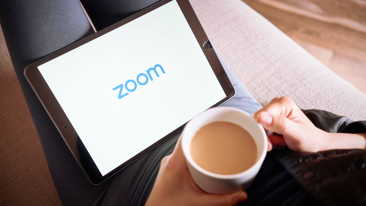 Tajwan zakazuje agencjom rządowym wykorzystywania aplikacji Zoom, fot. Tada Images/Shutterstock