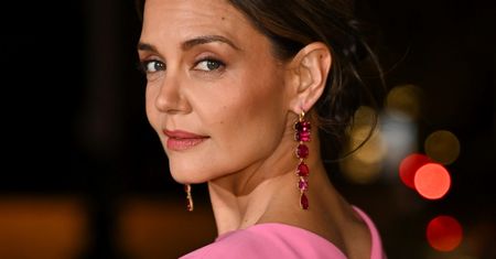 Katie Holmes stanowczo zaprzecza plotkom o fortunie córki. Miliony od ojca?