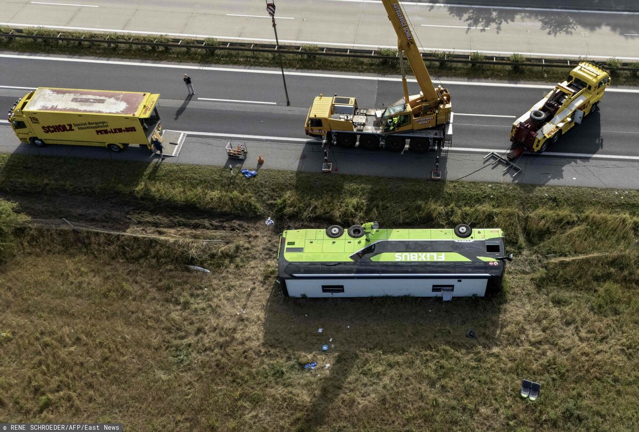 Flixbus wypadł z drogi. Dramat w Niemczech. Polacy wśród pasażerów
