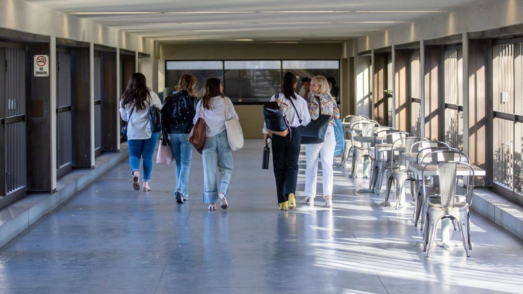 Obecnie zaledwie 30,6 proc. członków zarządów w największych spółkach giełdowych w UE to kobiety