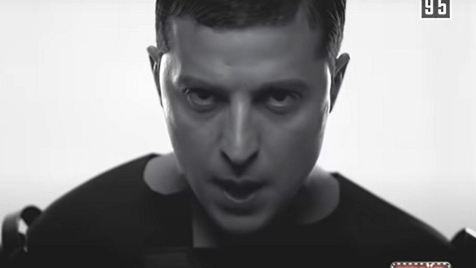 Zełenski w szpilkach! Wideo sprzed 8 lat to prawdziwy hit. Prezydent Ukrainy będzie miał jeszcze więcej fanów