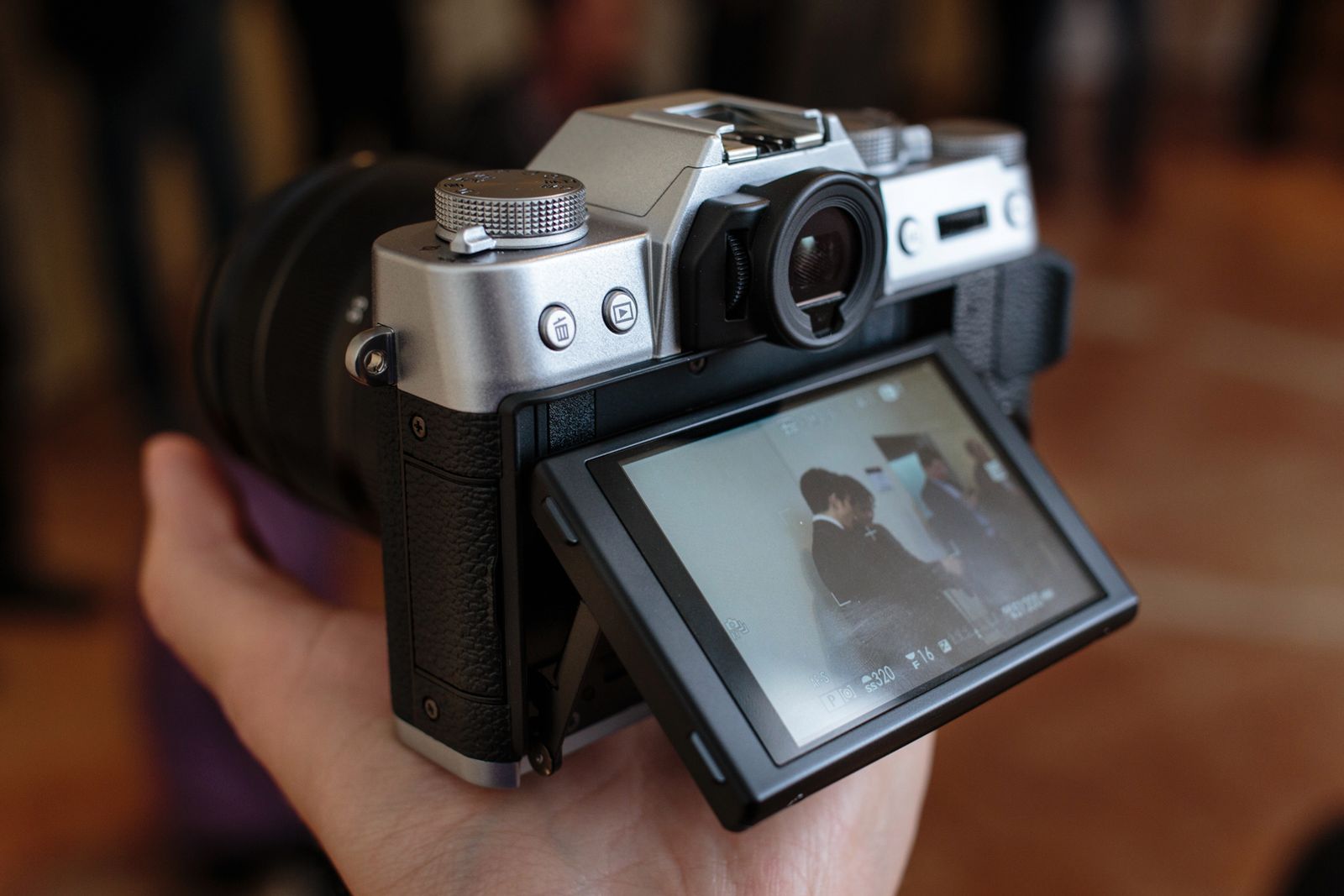 Fujifilm X-T10 – specyfikacja i pierwsze wrażenia z premiery 6