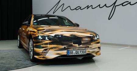 Zbliża się odświeżona Klasa S. Mercedes zdradza kolejne szczegóły