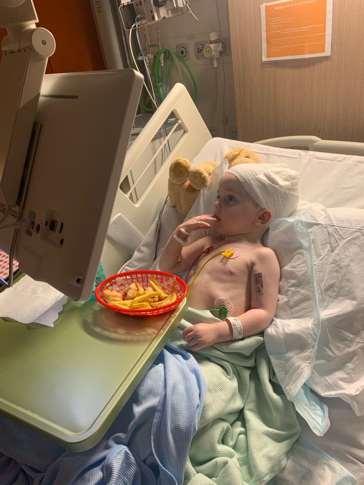 Dziecko po przełomowej operacji