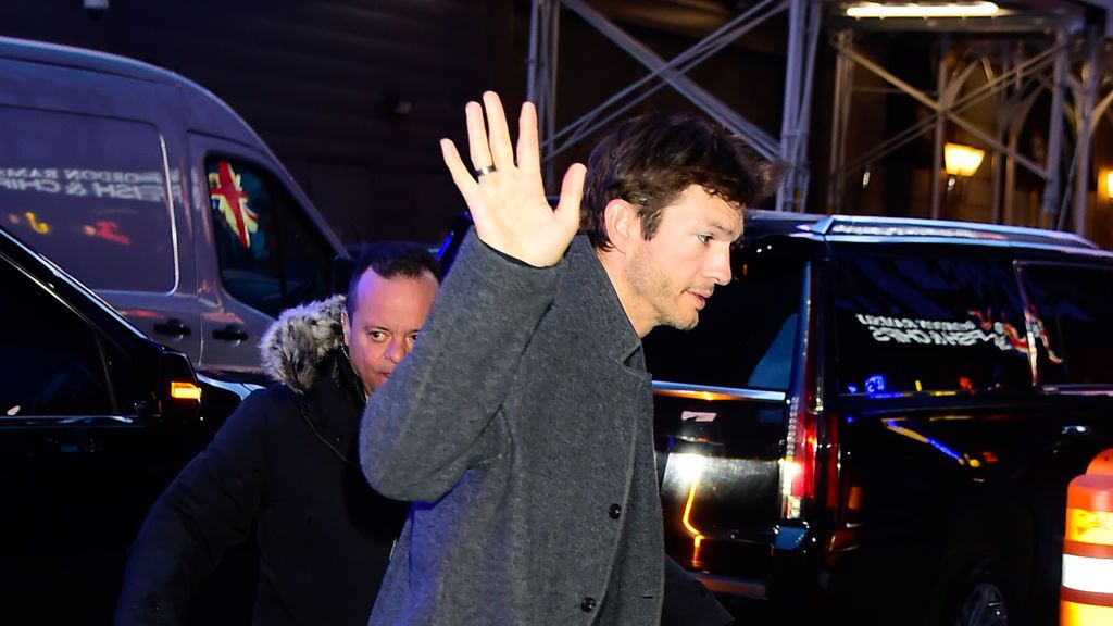 Choroba powoduje problemy ze wzrokiem i słuchem u Kutchera