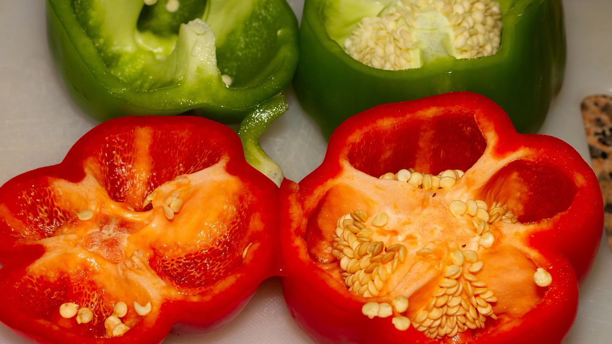 Nasiona z papryki można bardzo szybko usunąć