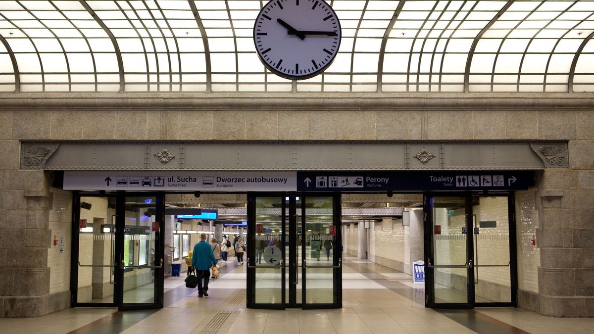 Zmiana czasu oznacza m.in. utrudnienia na kolei