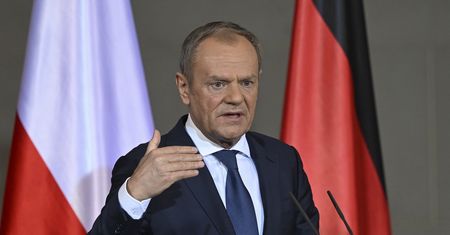 Tusk domaga się od Niemców "wyrównania rachunków". "Kwestia reparacji zamknięta"