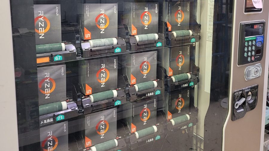 Automat Vendingowy z procesorami AMD Ryzen w środku  