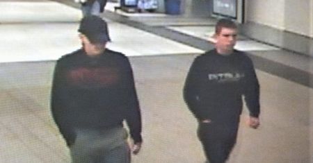 Wrocław. Znasz ich? Są poszukiwani przez policję w związku z rozbojem
