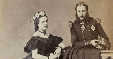 Od kelnerki do baronowej. Niezwykła historia Blanki Delacroix