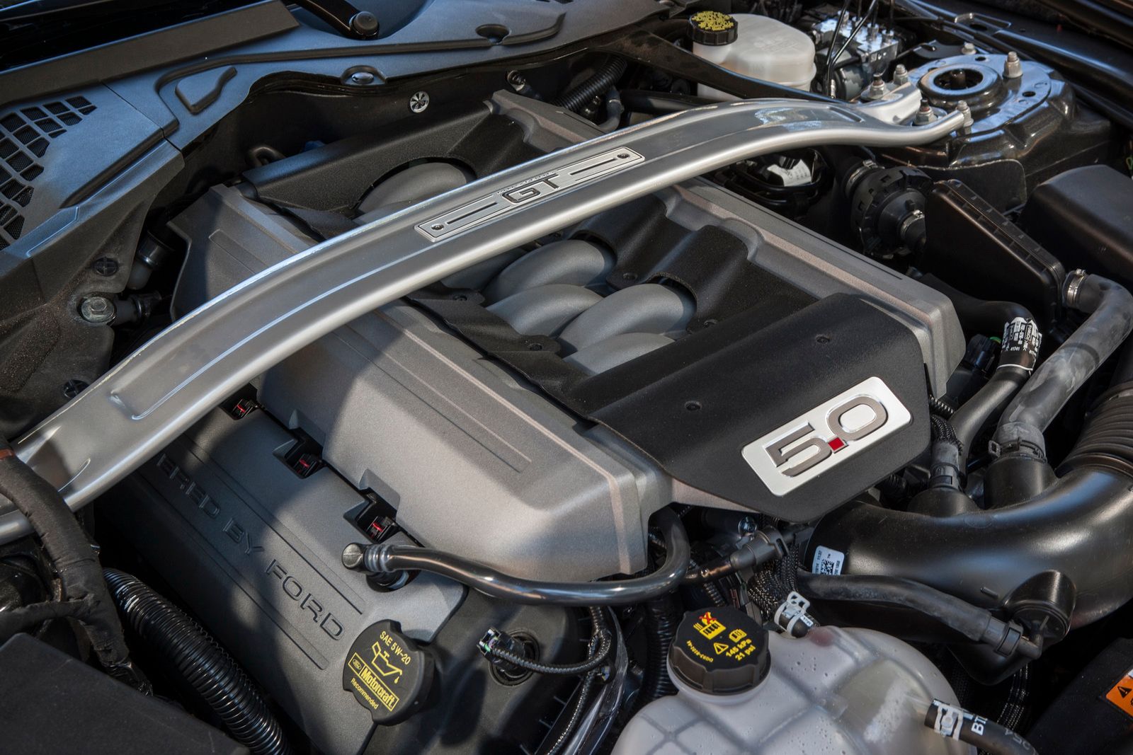 Zobacz Forda Mustanga 2015 na 100 nowych zdjęciach! 93