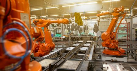 Rodzaje i zastosowania robotów przemysłowych - co warto wiedzieć?
