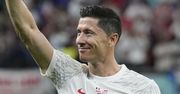 Robert Lewandowski podziękował kibicom. Gwiazdy gratulują kapitanowi polskiej drużyny: "Ten oddech po karnym... DZIĘKUJEMY"