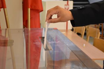 Ostrów Mazowiecka: Sto głosów przypisanych niewłaściwie - Prokuratura Krajowa o wynikach oględzin kart do głosowania w OKW nr 7