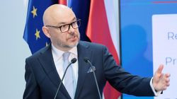 Prezes NFZ o racjonalizacji kosztów. "Na zabiegach robotowych powinien też skorzystać system"