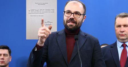 Kaczyński podjął decyzję ws. Szczuckiego. "Z dniem dzisiejszym"