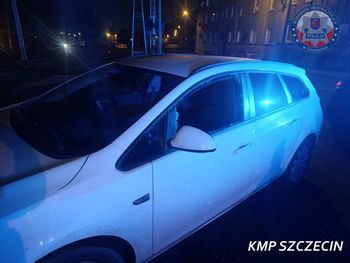 Szczecin: Policjant wybił szybę w samochodzie pijanego kierowcy