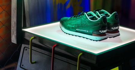 Porsche × Puma × Cyberpunk 2077 – limitowane kicksy z polskim motywem na 50. urodziny Turbo