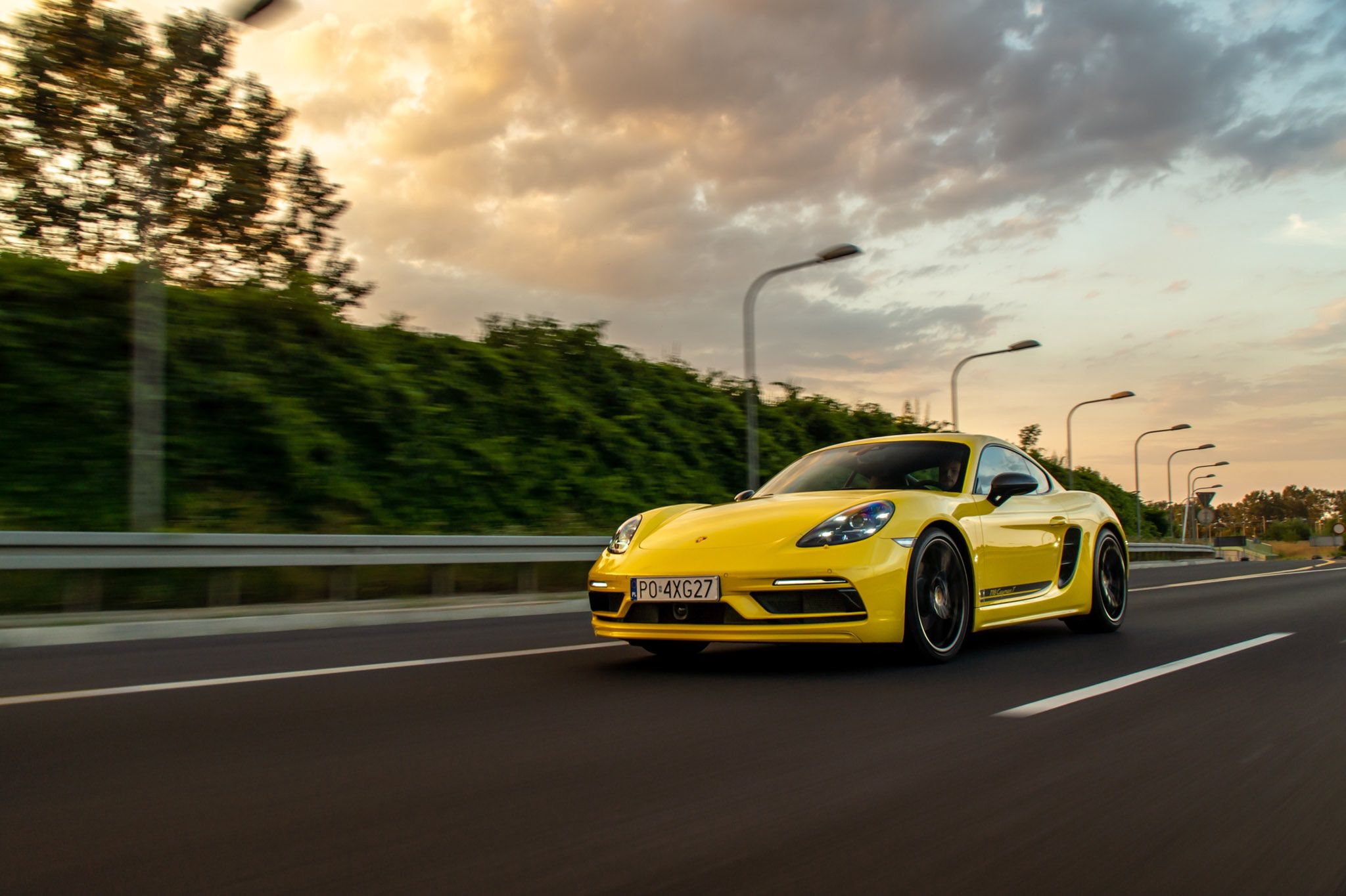 Porsche 718 Cayman T