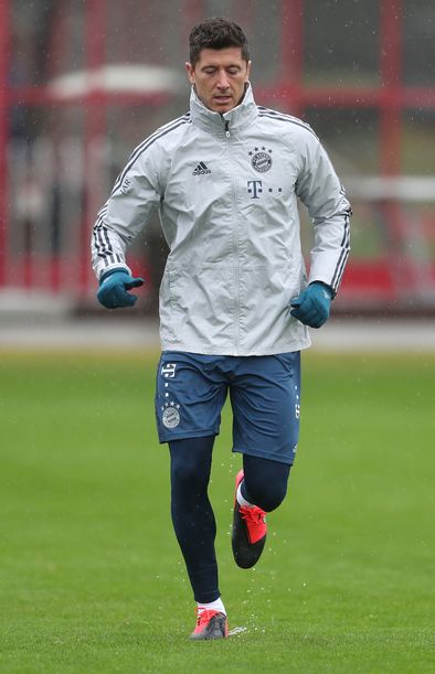 MUNICH, GERMANY - FEBRUARY 03:   Robert Lewandowski of FC Bayern Muenchen arrives for a training session at Saebener Strasse training ground on February 03, 2020 in Munich, Germany.  (Photo by A. Beier/Getty Images for FC Bayern)