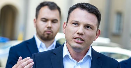 Absurdalne słowa Mentzena. Napisał o "frajerach"