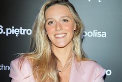 Aleksandra Żebrowska na okładce pisma i na co dzień. Widać różnicę?