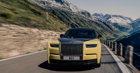 Nowy Rolls-Royce Goldfingera. Takie świętowanie rozumiem!