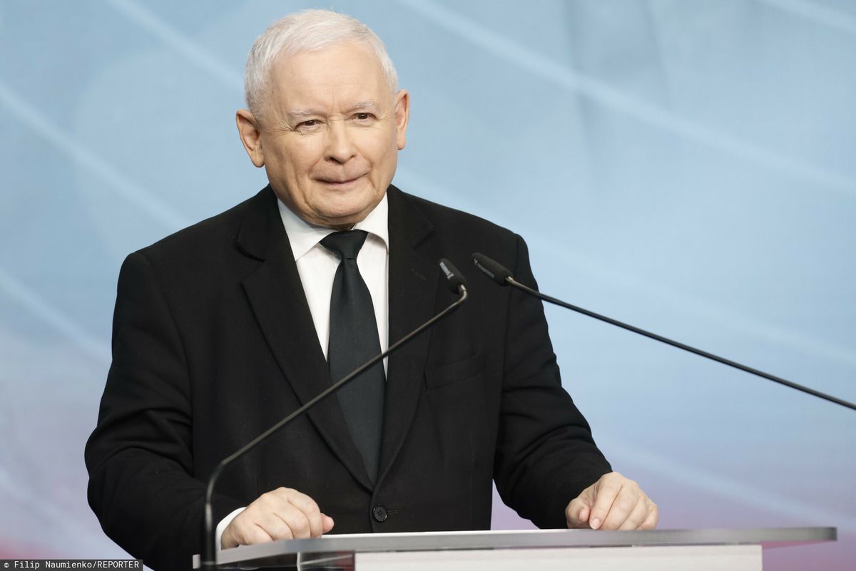 oświadczenie majątkowe, Jarosław Kaczyński, zarobki posłów Nowe oświadczenie majątkowe. Kaczyński ujawnił, ile zaoszczędził w 2023 roku