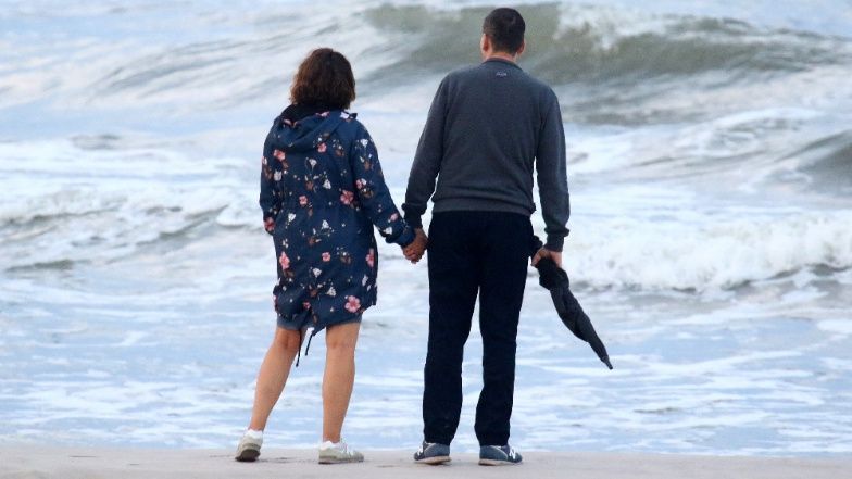 Mateusz Morawiecki z żoną nad morzem