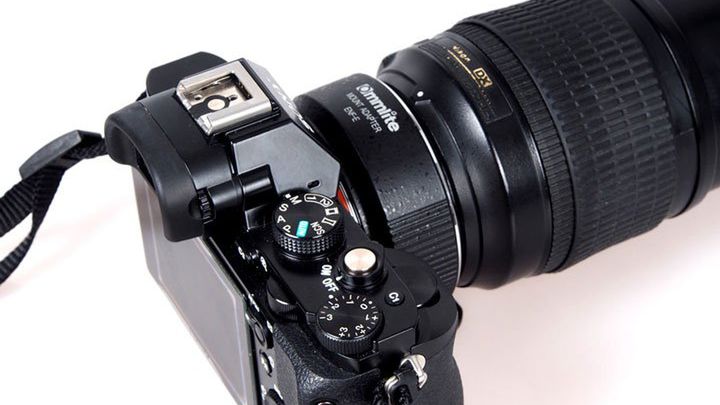 Pierwszy adapter Nikon F na Sony E z autofokusem 1