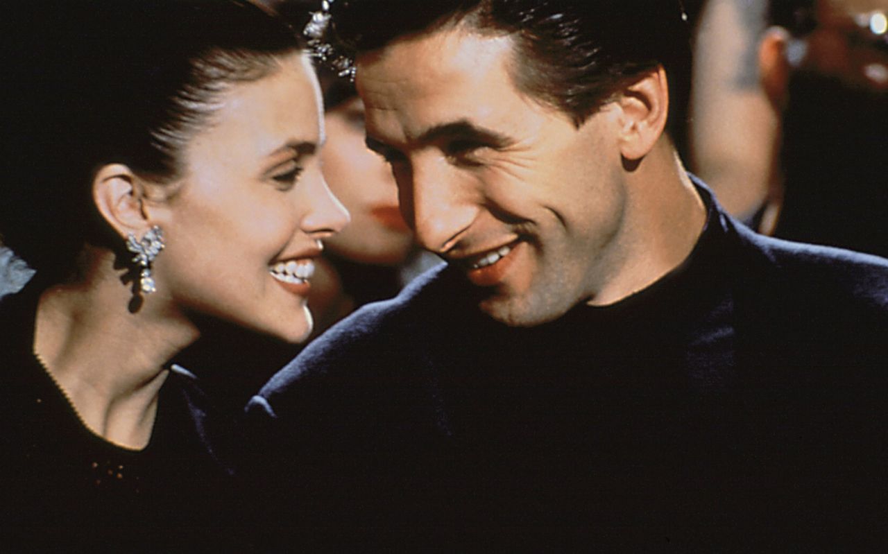 Sherilyn Fenn i William Baldwin w  "Trzy serca"