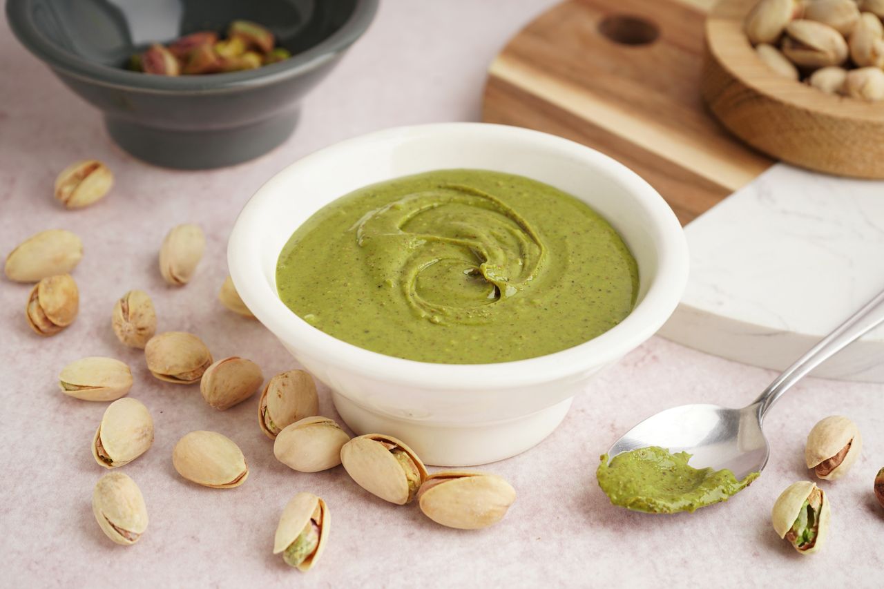 Pistachio cream is currently enjoying great popularity.