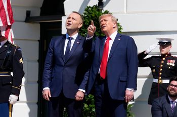 Jest komunikat Białego Domu. Trump będzie rozmawiał z Nawrockim