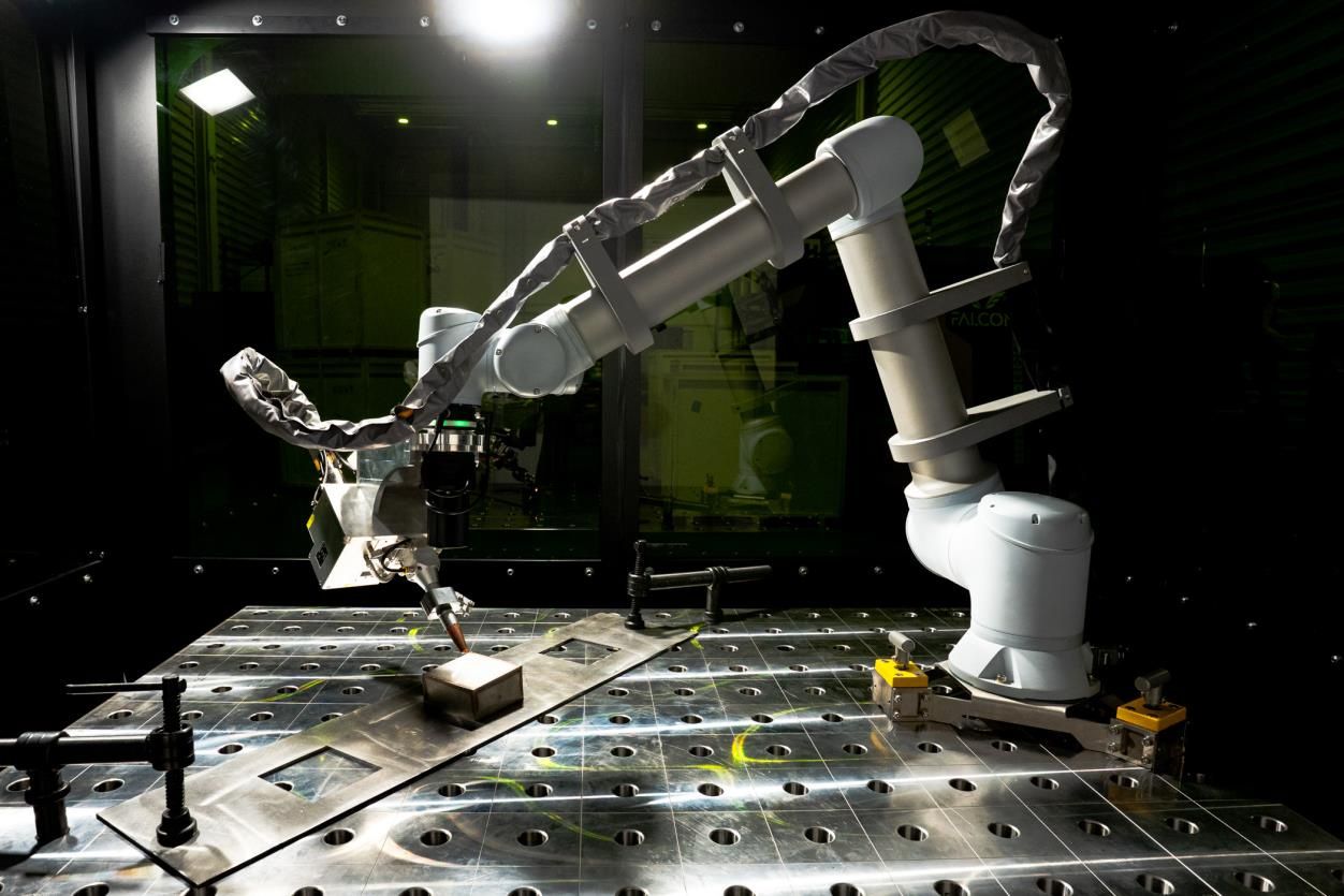 Dlaczego FANUCI Cobot Laser Welding System to najlepsze stanowisko do zrobotyzowanego spawania dla dużej produkcji?
