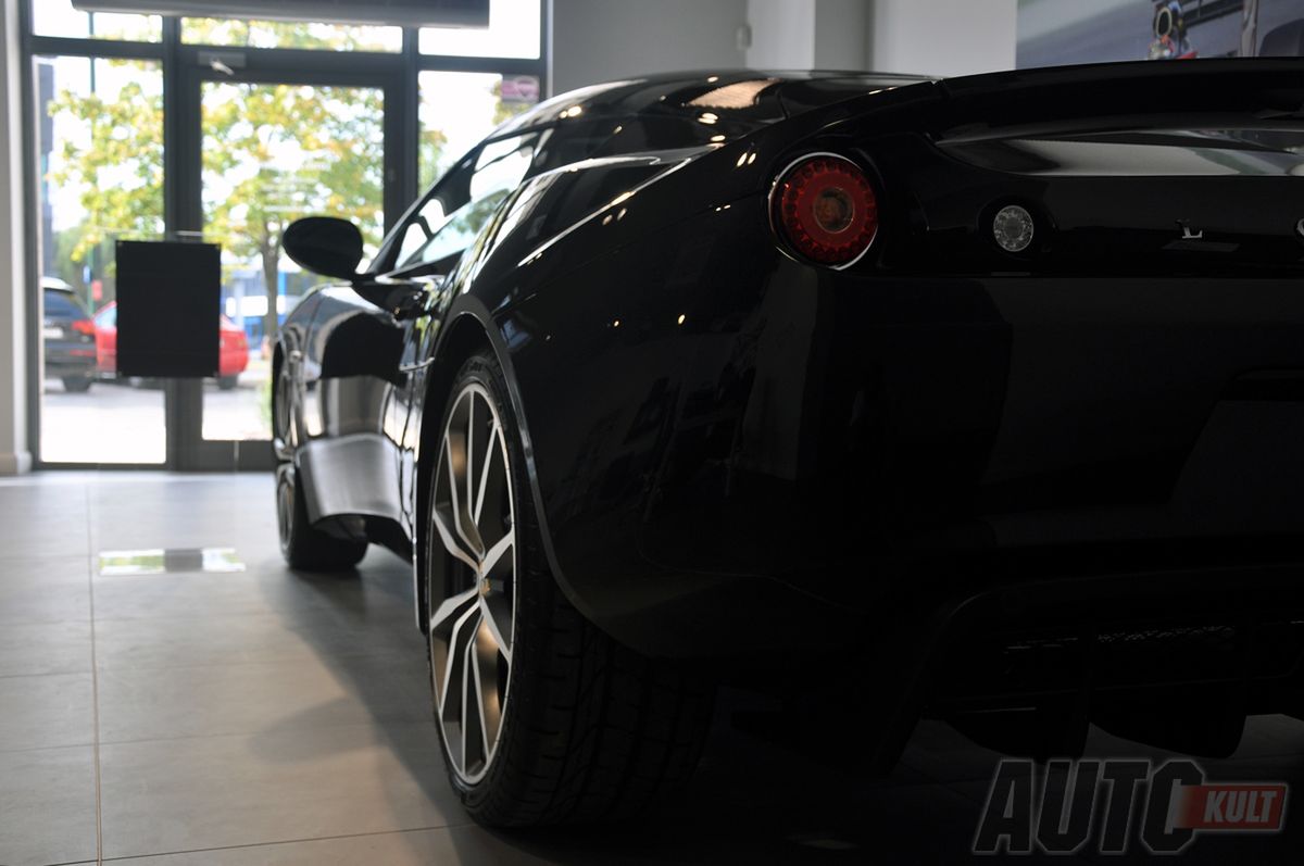 Salon Lotusa w Warszawie - Lotus Evora S