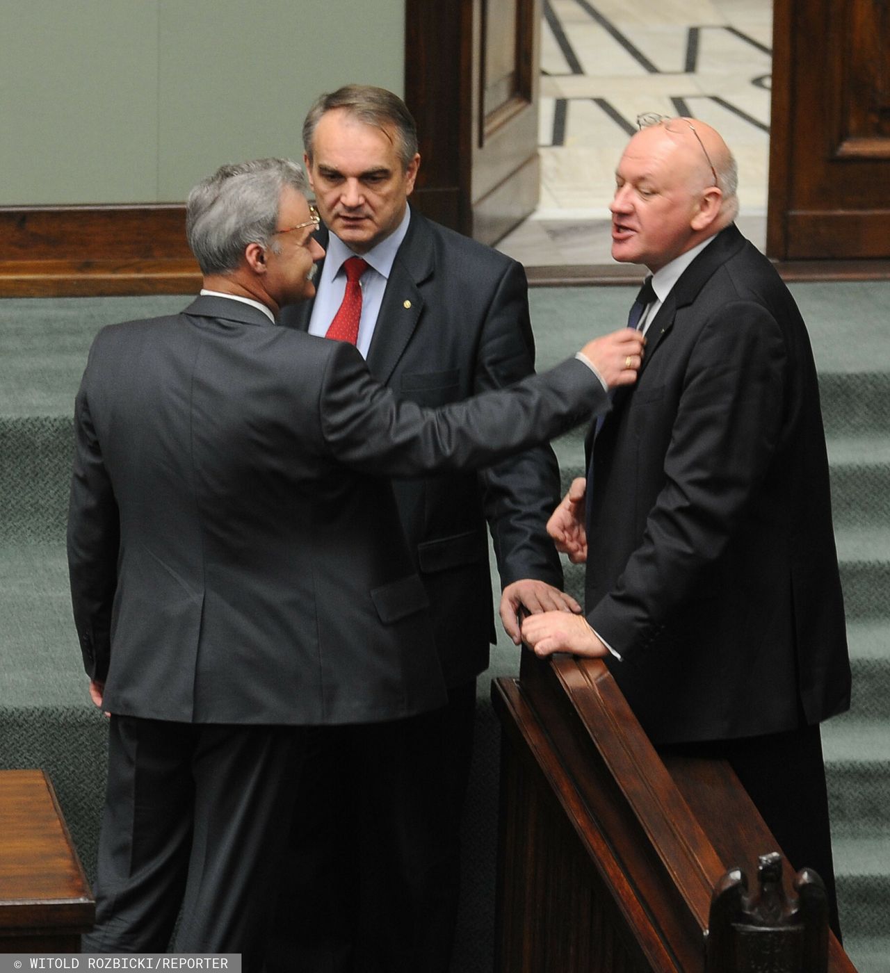 2011 rok, Stanisław Rakoczy dyskutuje z Waldemar Pawlakiem i Mieczyslawem Łuczakiem z PSL 
Rozbicki/REPORTER