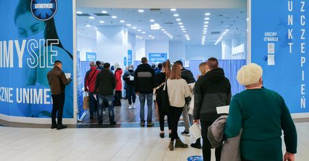 Chaos z trzecią dawką. Niektórzy już żałują, że się szczepili