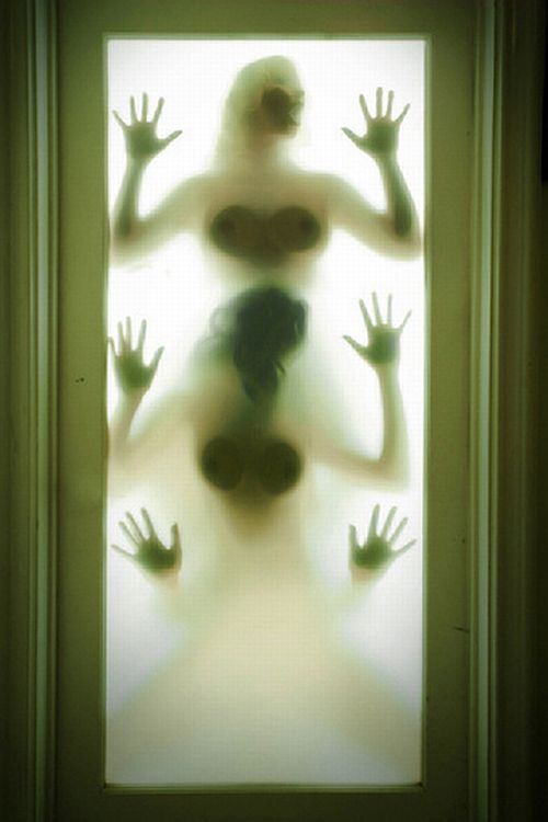 The Human Centipede XXX [18+] 3