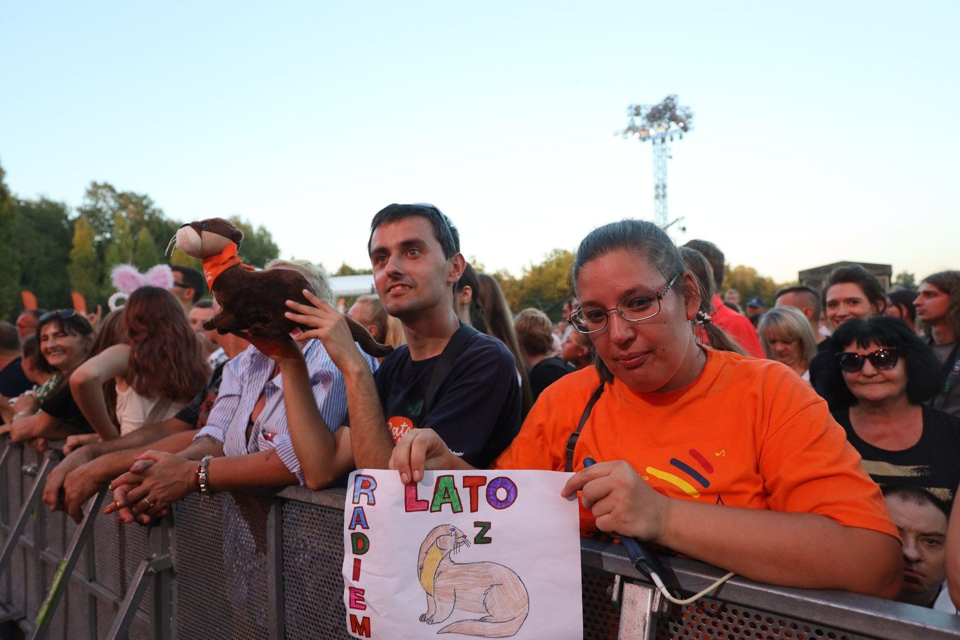 Lato z Radiem już w ten weekend na Stadionie Śląskim. Trwa budowa sceny