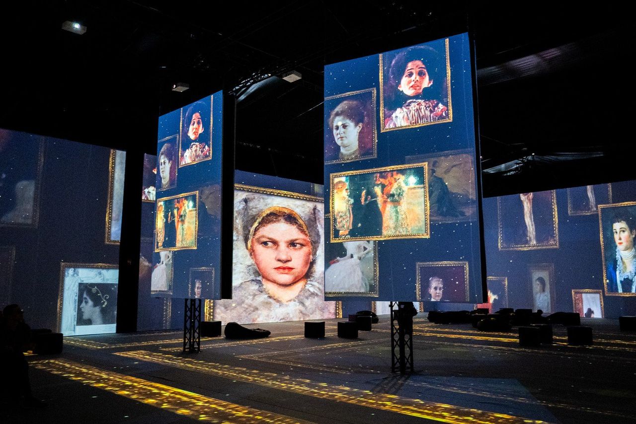 Multimedialna wystawa dzieł słynnego malarza dotarła do Poznania! "Klimt - The Immersive Exhibition" gości na MTP. Zobaczcie zdjęcia